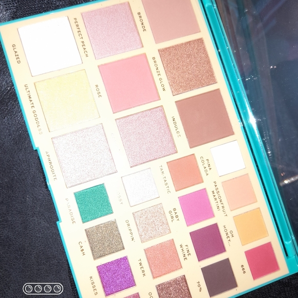 ‼‼JUST IN‼‼ New in box-revolution Roxi & ultimate - Picture 14 of 16